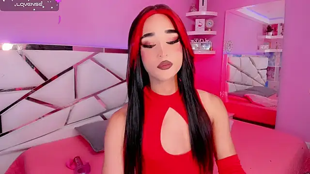 Snapshot of Ariia-janee chatting on 11.08.25 Ariia-janee online show from 11.08.25