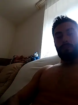 Snapshot of DamianDam chatting on 12.20.25 DamianDam online show from 12.20.25