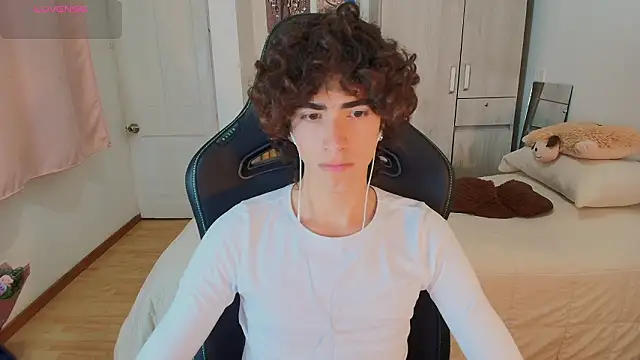 Snapshot of Nude_Boy18 chatting on 02.03.26 Nude Boy18 online show from 02.03.26