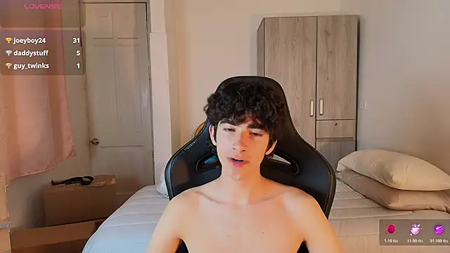 Snapshot of Nude_Boy18 chatting on 06.04.26 Nude Boy18 online show from 06.04.26