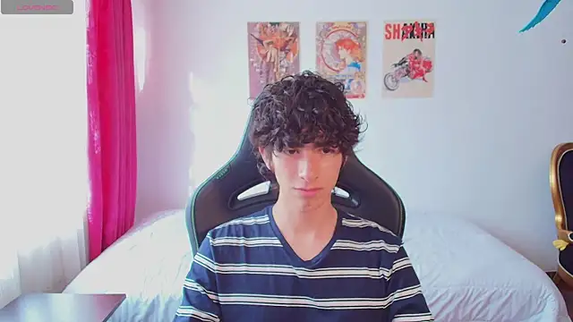 Snapshot of Nude_Boy18 chatting on 07.10.26 Nude Boy18 online show from 07.10.26