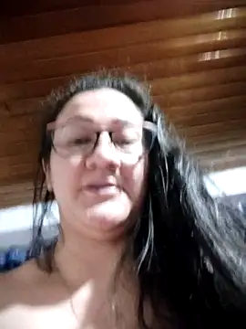 Snapshot of Aisha_manzur chatting on 11.29.25 Aisha manzur online show from 11.29.25