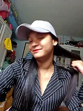Natural Asian Girl online show from 11.07.25