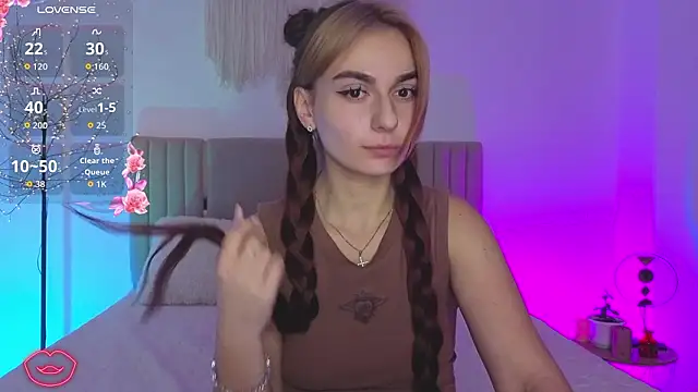 Little mia   online show from 02.15.26