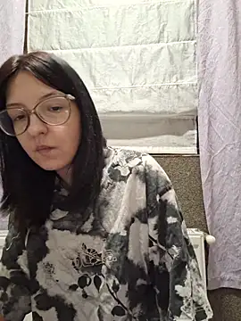 AllexyAle online show from 04.18.26