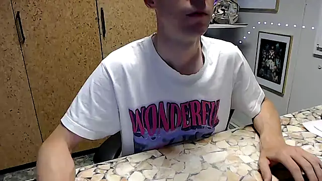 Snapshot of sakiramissy chatting on 05.15.26 sakiramissy online show from 05.15.26