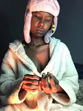 Snapshot of blueyXxX chatting on 07.03.26 blueyXxX online show from 07.03.26