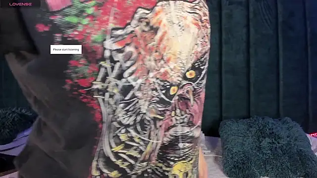 Snapshot of kate_cass chatting on 11.19.25 kate cass online show from 11.19.25