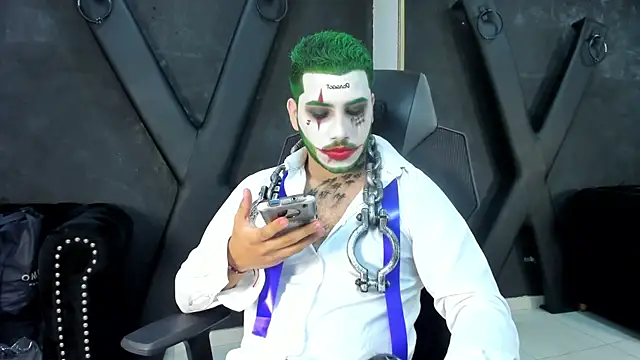 Snapshot of Axel_grey_ chatting on 10.30.25 Axel grey online show from 10.30.25