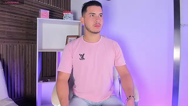 Snapshot of Axel_grey_ chatting on 11.20.25 Axel grey online show from 11.20.25