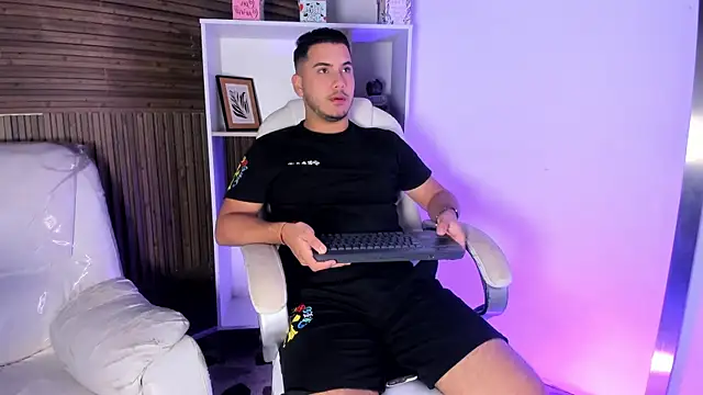 Snapshot of Axel_grey_ chatting on 11.29.25 Axel grey online show from 11.29.25