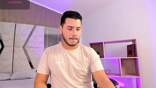 Axel grey  online show from 02.17.26