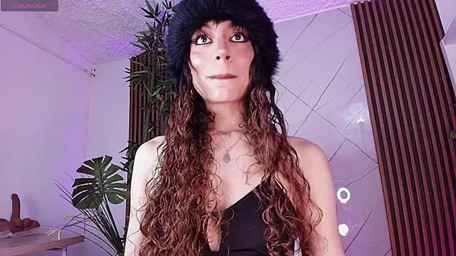 Snapshot of Zahara1 chatting on 01.09.26 Zahara1 online show from 01.09.26