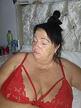 Angeldelightt online show from 10.24.25