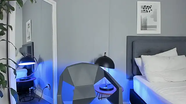 Tylerffoxx online show from 10.09.25