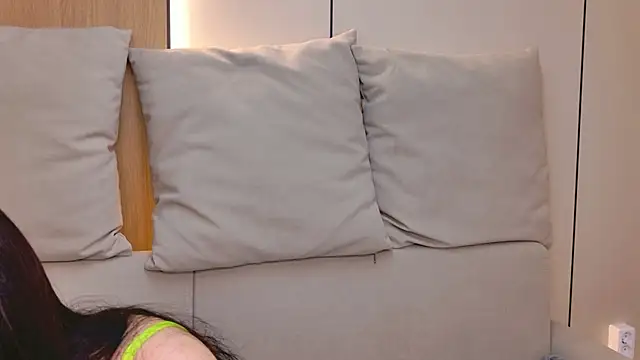 Snapshot of Elizabeth_Meyer chatting on 04.06.26 Elizabeth Meyer online show from 04.06.26