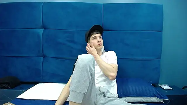 Jheampiiero online show from 10.14.25