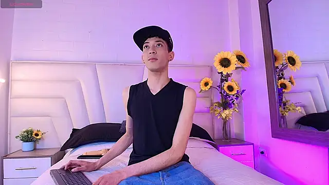 Ashton Myers online show from 10.01.25