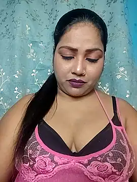 Snapshot of hornypriya696 chatting on 11.17.25 hornypriya696 online show from 11.17.25