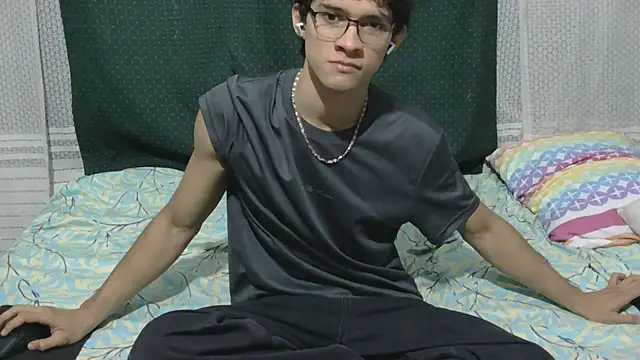 Samuel Hills II online show from 02.17.26