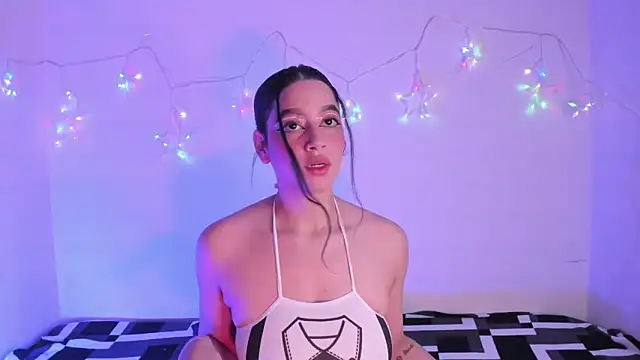 Megan Luxe online show from 02.15.26