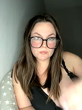 Snapshot of whitequeen_xxx chatting on 11.06.25 whitequeen xxx online show from 11.06.25