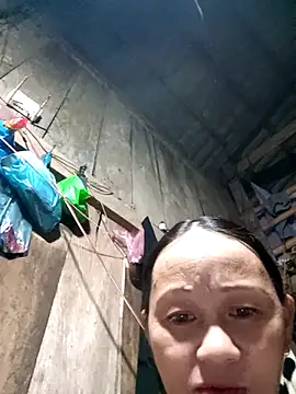 MaiHoa69 online show from 10.24.25