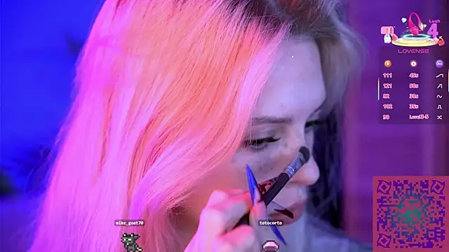 Nelly Carroll online show from 09.22.25