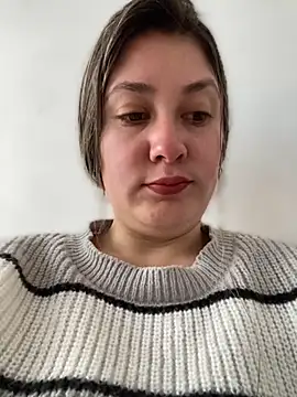 Snapshot of Abby-LS chatting on 11.05.25 Abby-LS online show from 11.05.25