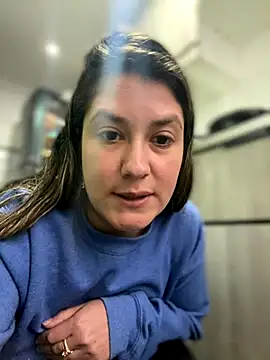 Snapshot of Abby-LS chatting on 11.21.25 Abby-LS online show from 11.21.25