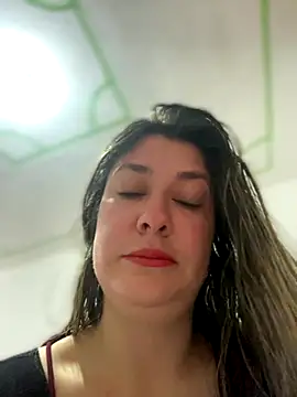 Snapshot of Abby-LS chatting on 11.26.25 Abby-LS online show from 11.26.25