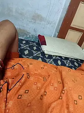 Snapshot of TAMIL_ELAKKIYA chatting on 09.11.25 TAMIL ELAKKIYA online show from 09.11.25