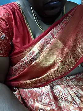 Snapshot of TAMIL_ELAKKIYA chatting on 11.16.25 TAMIL ELAKKIYA online show from 11.16.25