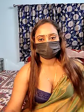 Snapshot of Cute-lusi chatting on 02.25.26 Cute-lusi online show from 02.25.26