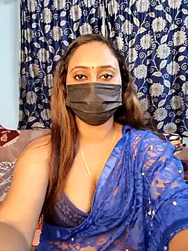 Snapshot of Cute-lusi chatting on 03.07.26 Cute-lusi online show from 03.07.26