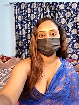 Snapshot of Cute-lusi chatting on 03.08.26 Cute-lusi online show from 03.08.26