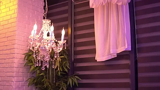 BellaNoirre online show from 09.27.25