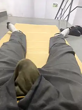 Snapshot of hotboy43339 chatting on 11.06.25 hotboy43339 online show from 11.06.25