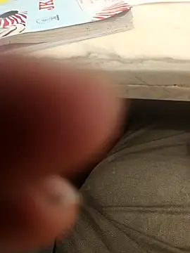 Snapshot of hotboy43339 chatting on 12.15.25 hotboy43339 online show from 12.15.25