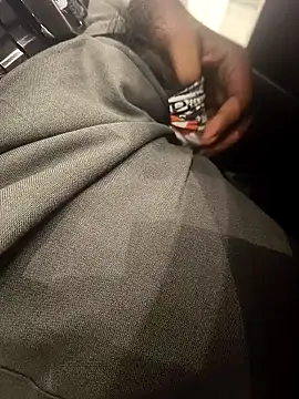 hotboy43339 online show from 12.17.25