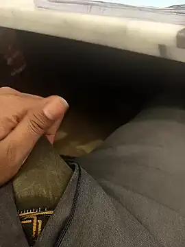 hotboy43339 online show from 12.19.25