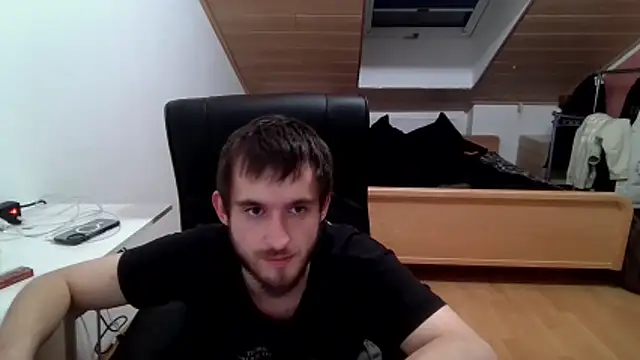 Snapshot of Bez3ybik chatting on 11.19.25 Bez3ybik online show from 11.19.25