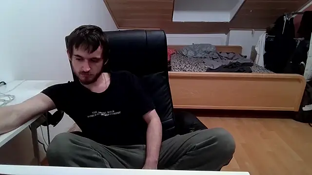 Snapshot of Bez3ybik chatting on 12.16.25 Bez3ybik online show from 12.16.25