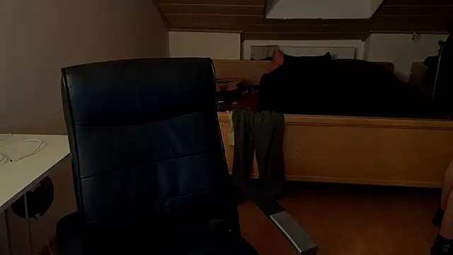 Snapshot of Bez3ybik chatting on 02.25.26 Bez3ybik online show from 02.25.26