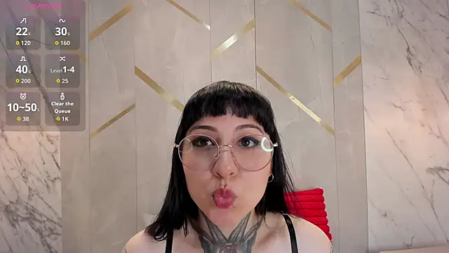 Ravenna666  online show from 11.16.25