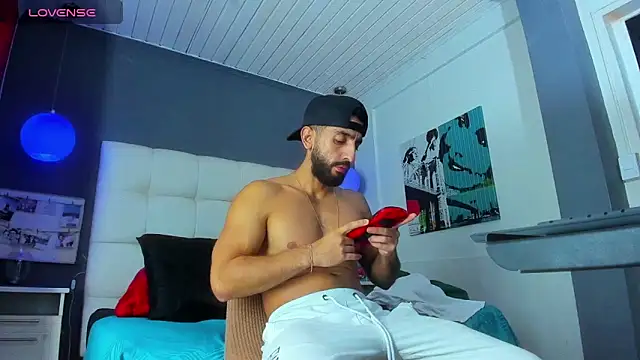 Yiyo10  online show from 02.03.26