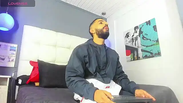 Yiyo10  online show from 02.06.26