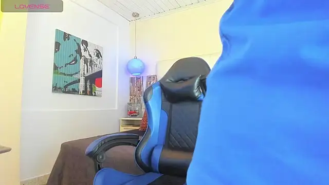 Yiyo10  online show from 04.04.26