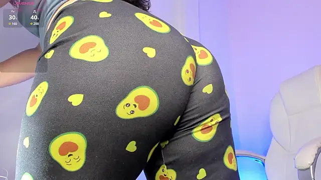 Ariah Walker  online show from 11.17.25