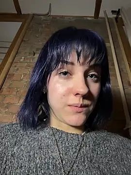 Only April online show from 01.10.26